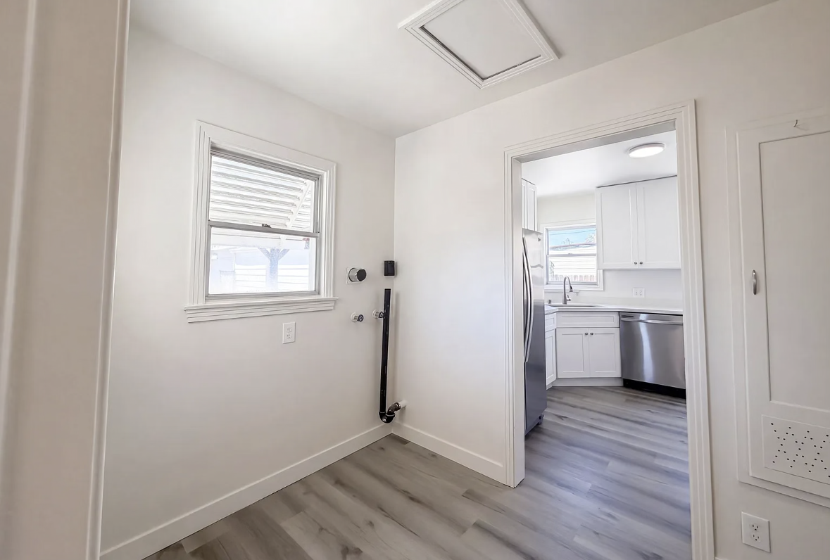 6016 Sampson Boulevard - Photo 2 of 4