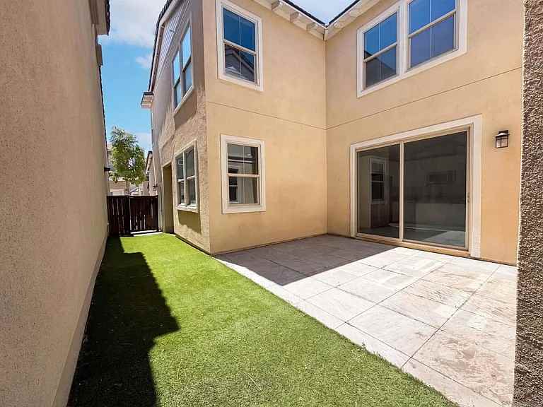 1170 Camino Prado - Photo 6 of 6