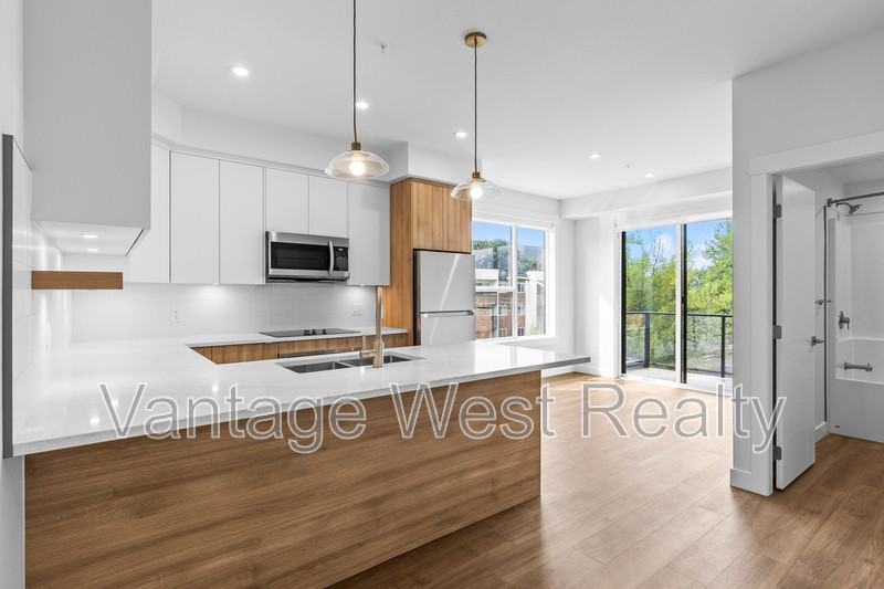 1200 Pridham Ave - Photo 3 of 36