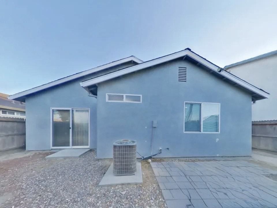 901 Emily Street - Photo 6 of 6