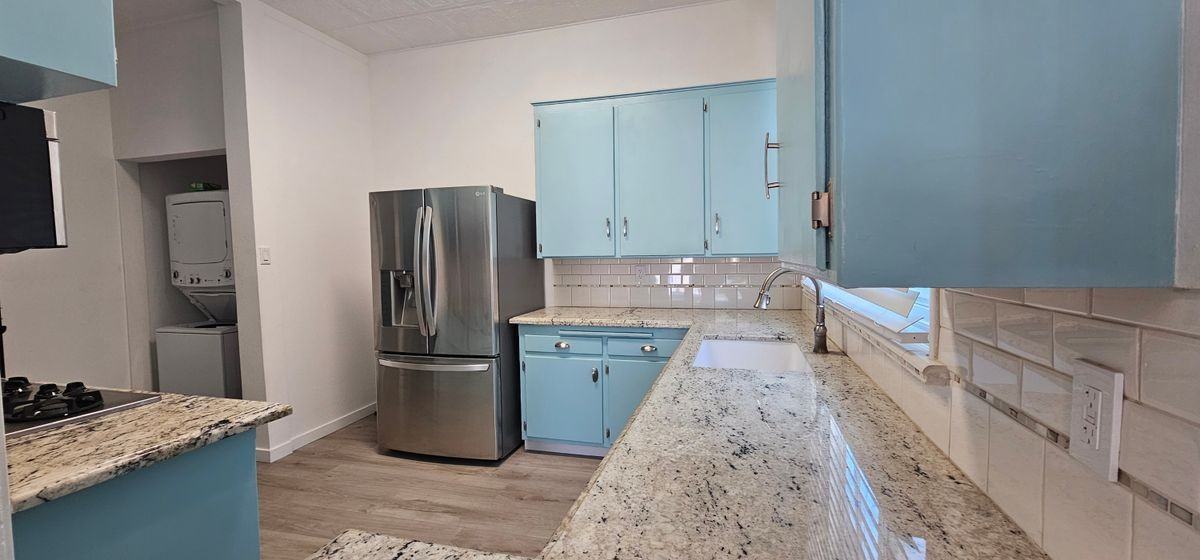 954 E Thompson Blvd - Photo 2 of 3