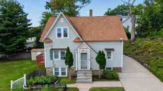 53 Mohican Ave - Photo 1 of 1