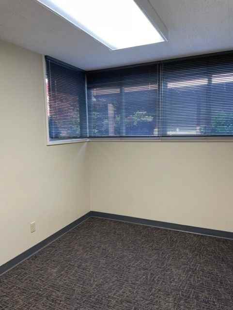 681 Oak Grove Ave - Photo 2 of 9