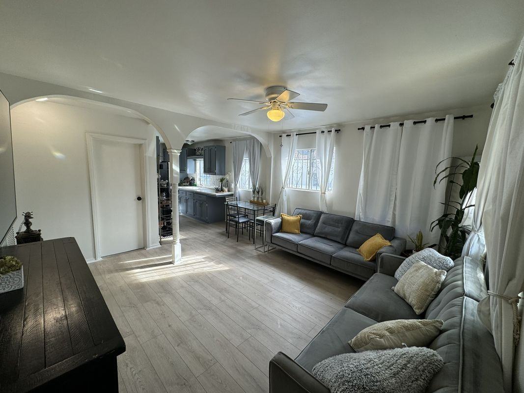 614 Eastmont Ave ##612 - Photo 2 of 4