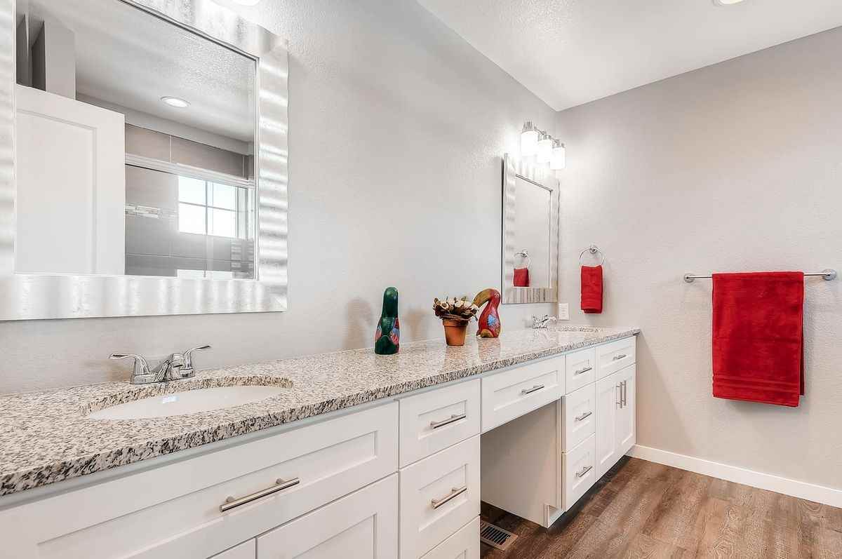 206 Ash St - Photo 4 of 7