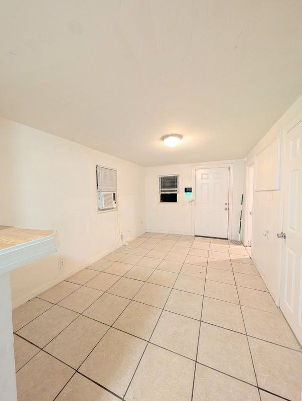 17 Lenox Ct - Photo 5 of 6