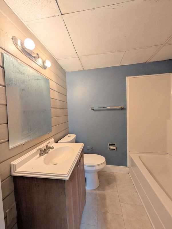 1200 W Kaley Ave ##B - Photo 3 of 3