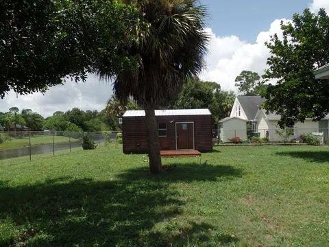 1698 Sw Flint St - Photo 6 of 31