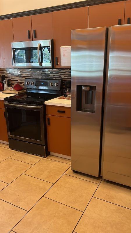 1698 Sw Flint St - Photo 7 of 31