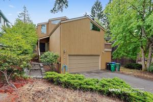 featured image of 14124 Phinney Ave N #1