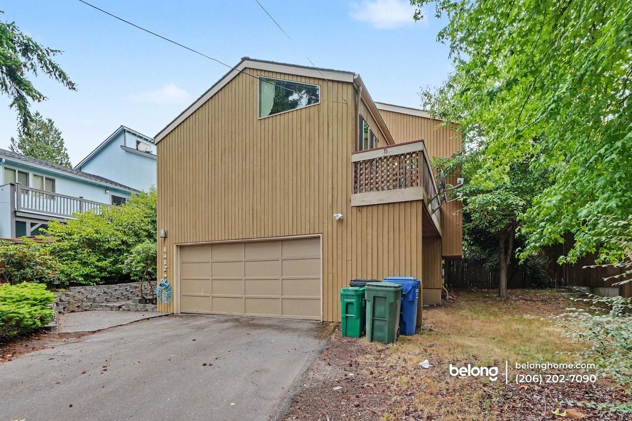 14124 Phinney Ave N #1 - Photo 2 of 26