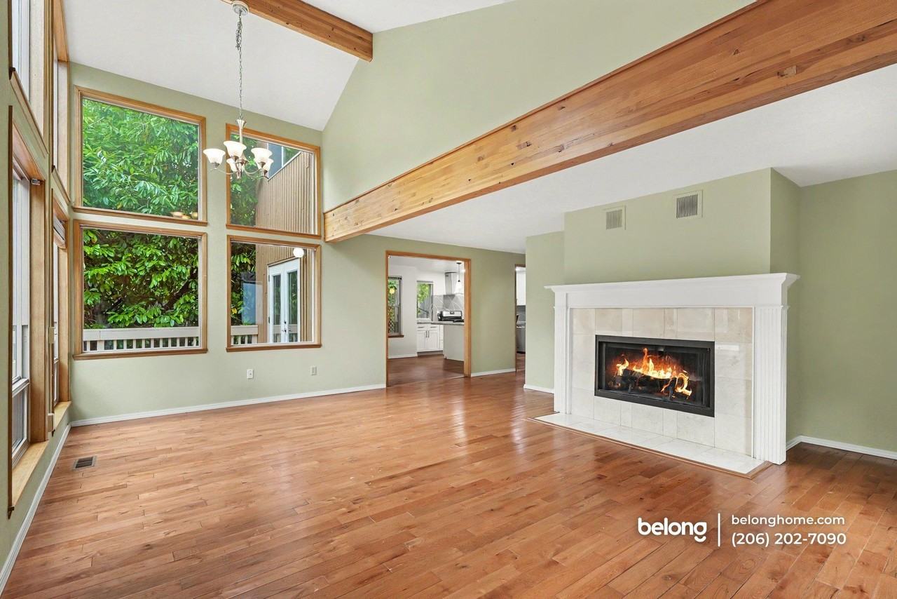 14124 Phinney Ave N #1 - Photo 4 of 26