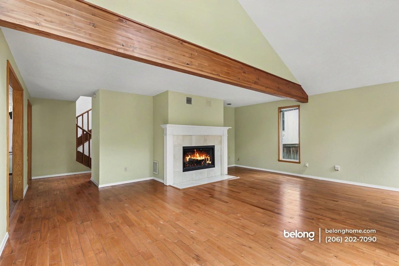 14124 Phinney Ave N #1 - Photo 5 of 26