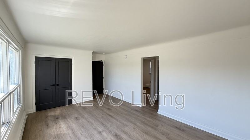 6921 Barker St #3 - Photo 4 of 14