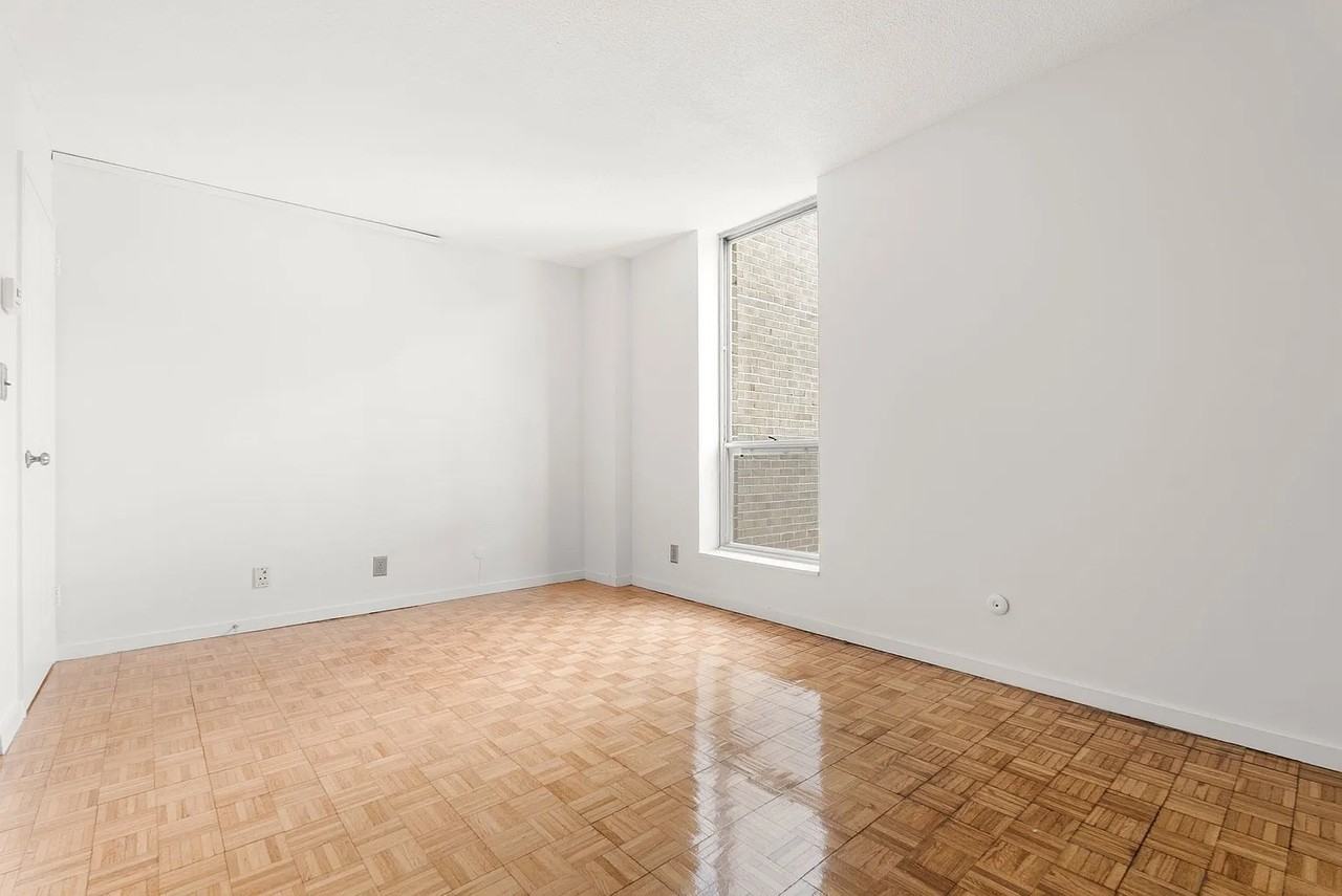 33 Pond Ave #523 - Photo 6 of 24