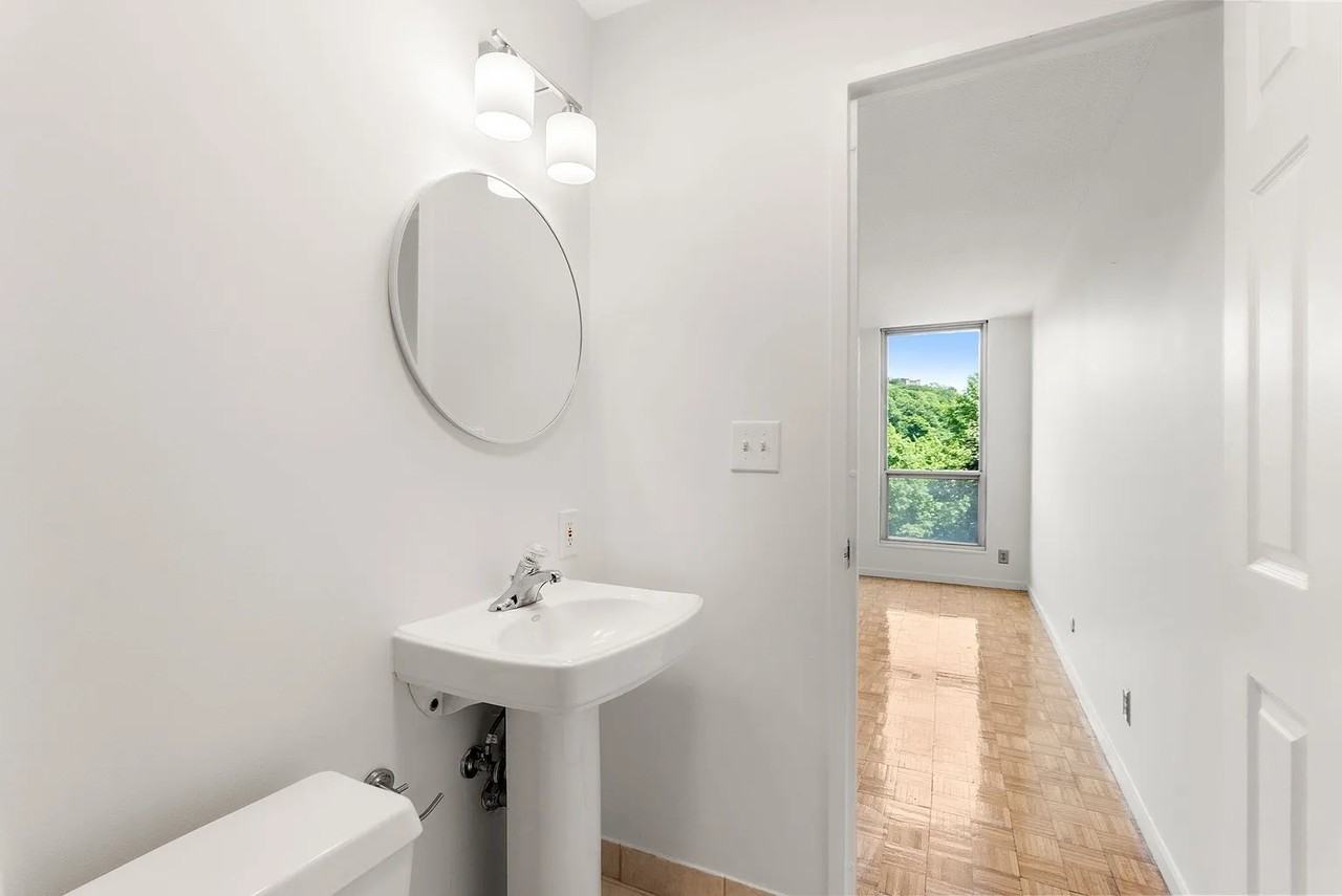 33 Pond Ave #523 - Photo 7 of 24