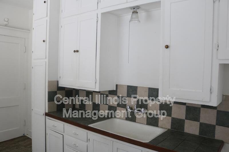 611 W Jefferson St #B - Photo 7 of 15
