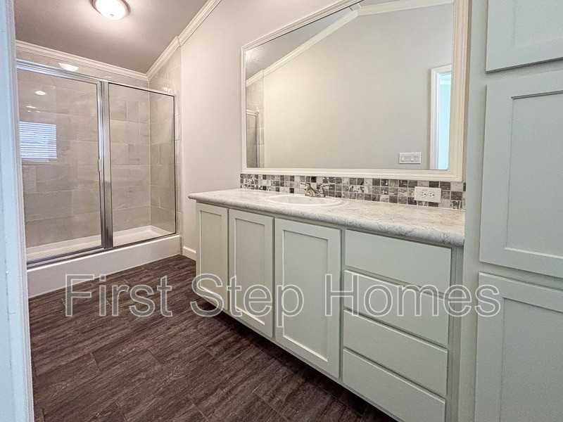 121 Tres Cruces - Photo 7 of 14