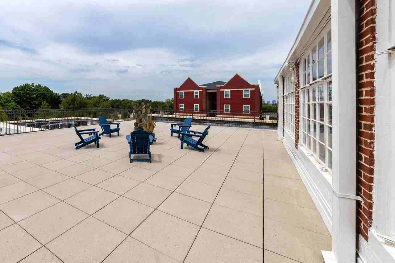 Maren Grove Apartments - Photo 3 of 44