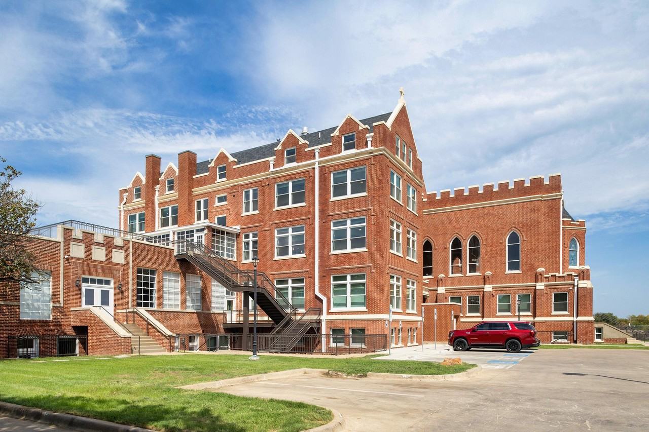 Maren Grove Apartments - Photo 6 of 44