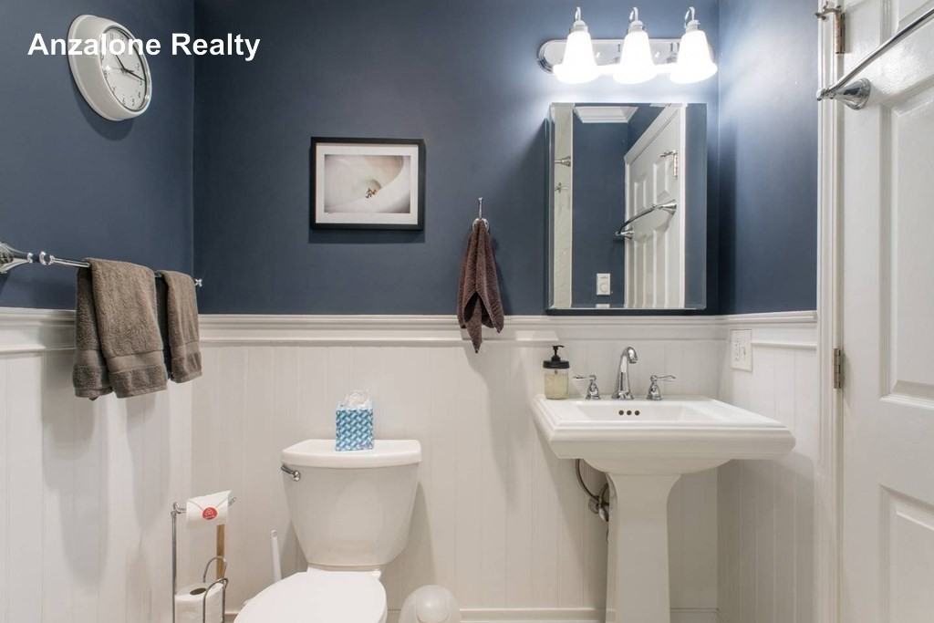 38A Charter St #2 - Photo 5 of 18