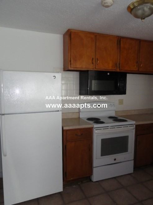 Washington Ave #32 - Photo 3 of 14