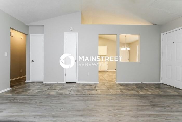 689 Durham Xing - Photo 3 of 16