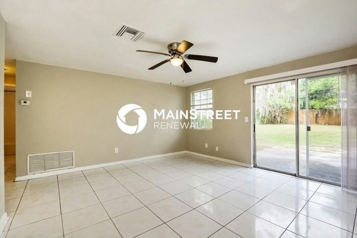 2652 Kimberly Dr - Photo 2 of 17