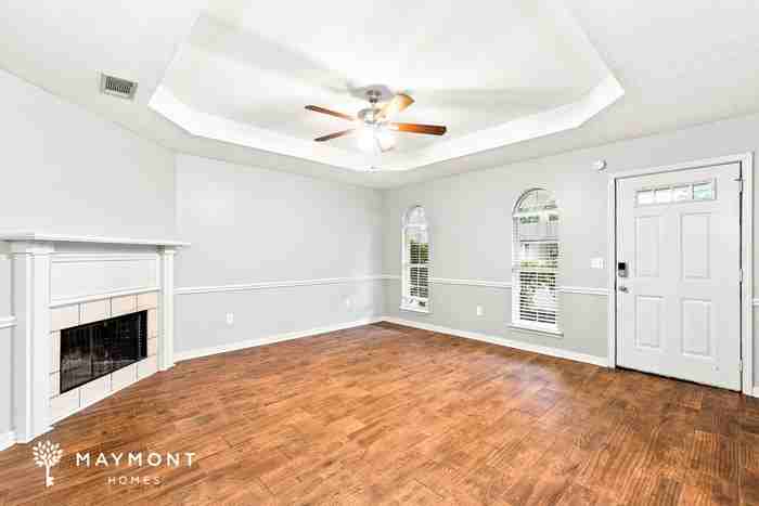 240 Sunchase Dr - Photo 6 of 15