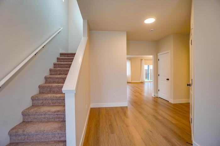 12200 Ne 107th Way - Photo 6 of 22