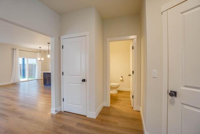 12200 Ne 107th Way - Photo 7 of 22