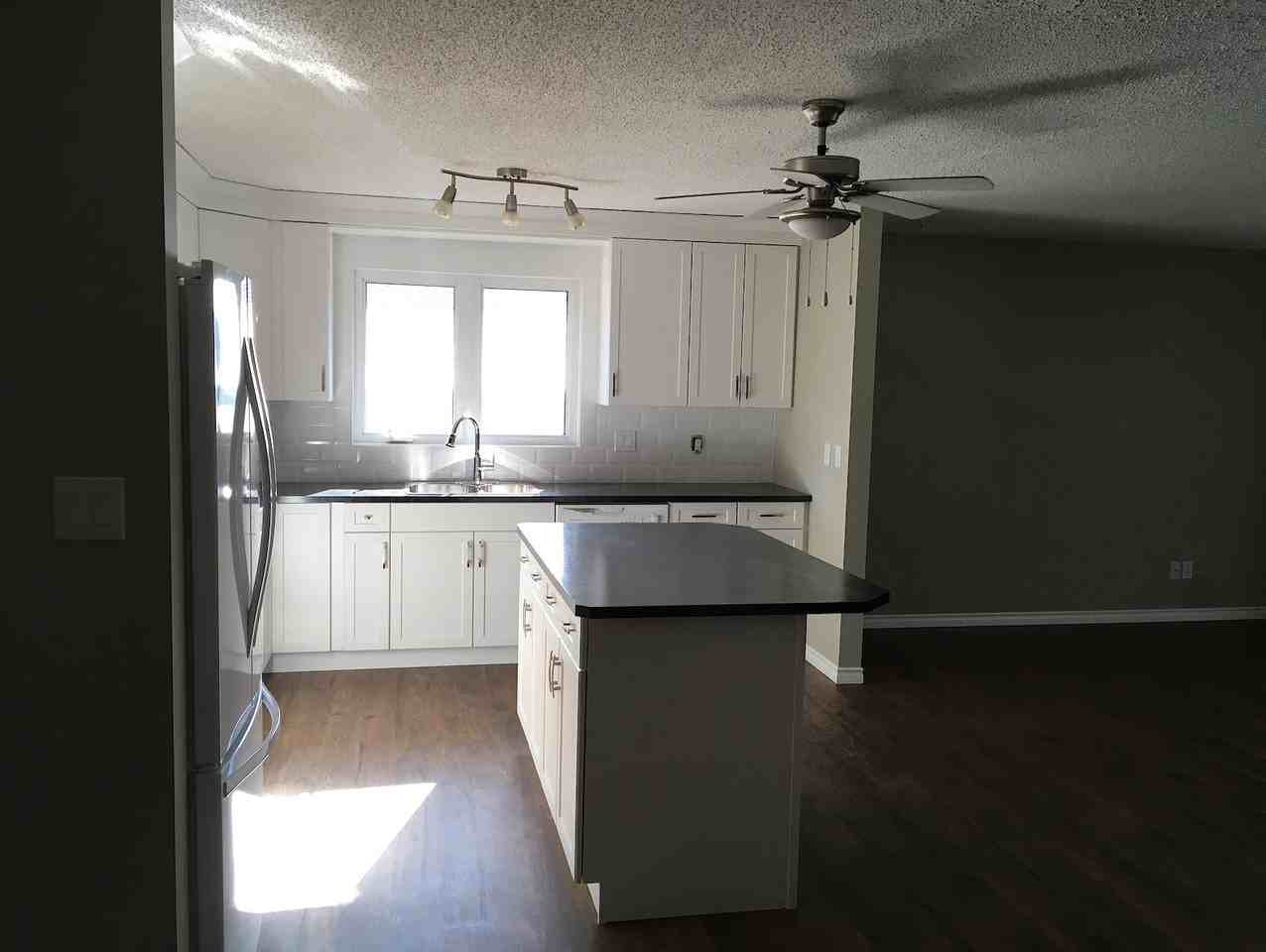 3124 40 St Sw Uppr - Photo 3 of 24