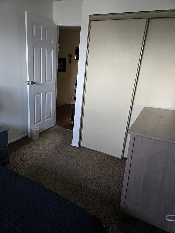 168 Doverglen Cres Se - Photo 3 of 10