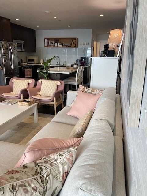 14816 Roper Ave - Photo 3 of 11