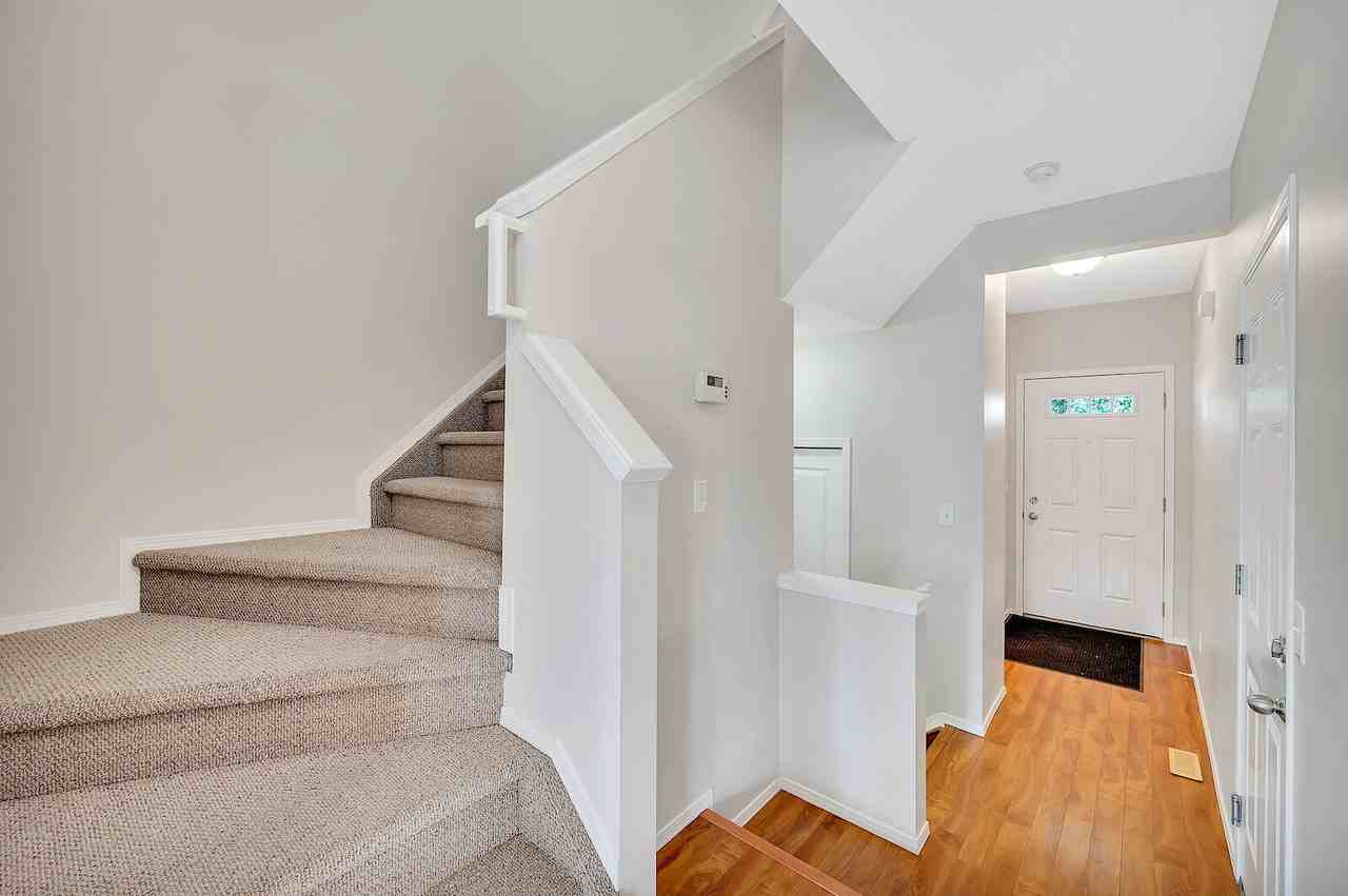 5220 204 St Nw - Photo 6 of 20