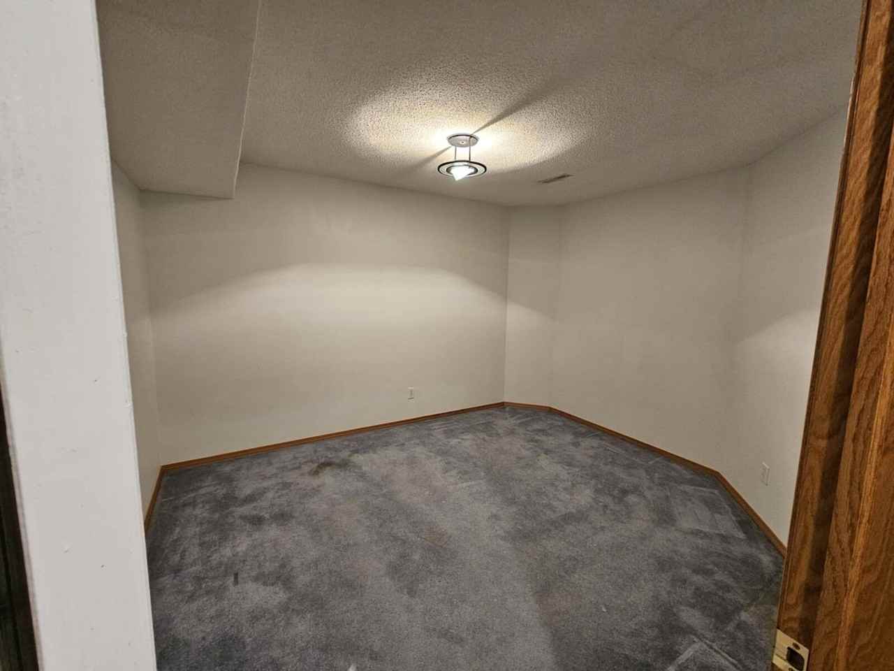 10051 Hidden Valley Dr Nw - Photo 5 of 11