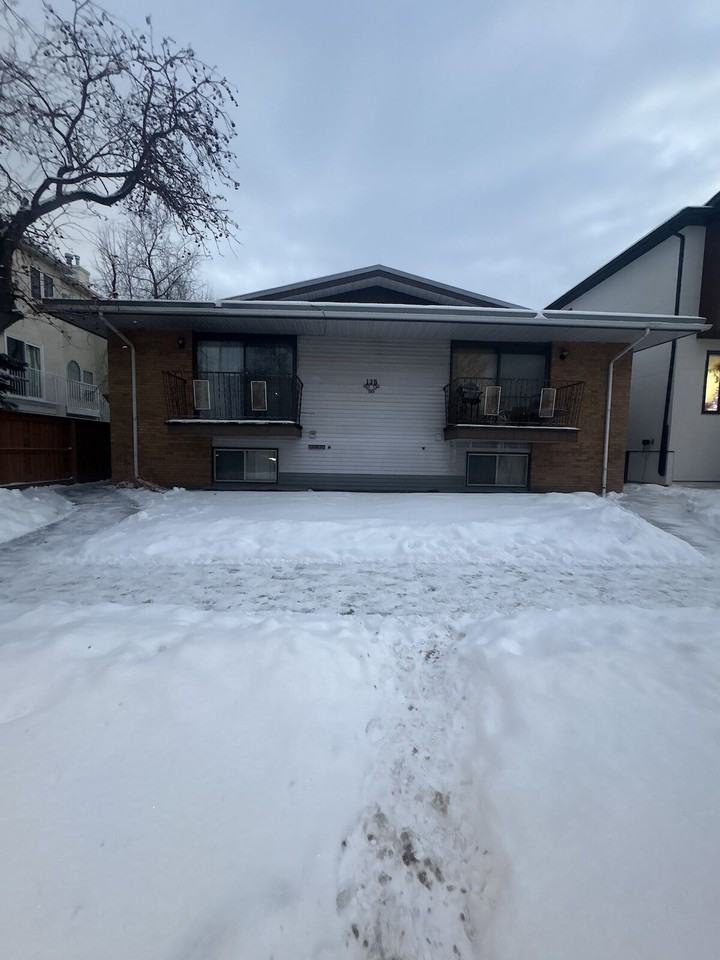 4135 - 4 - 135 12 Avenue Northeast - Photo 2 of 14