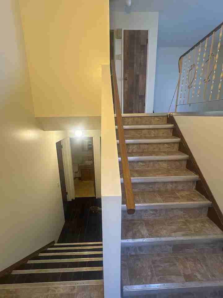 4135 - 4 - 135 12 Avenue Northeast - Photo 3 of 14