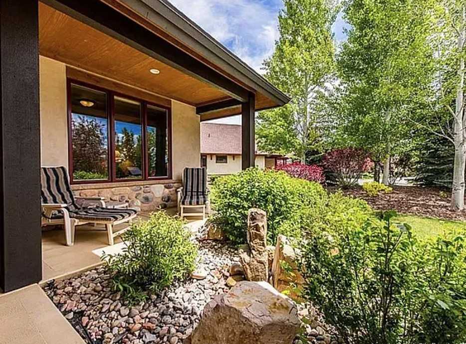 1314 N Montreux Dr #NA - Photo 5 of 21