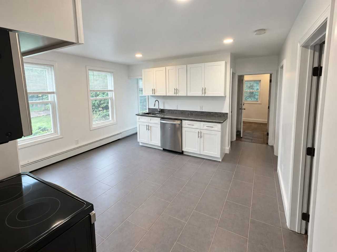 576 Franklin St #1-2 - Photo 2 of 12