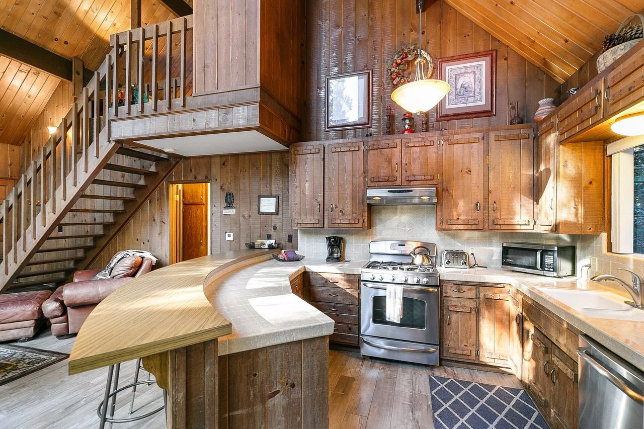 358 Klamath Dr #NA - Photo 7 of 9