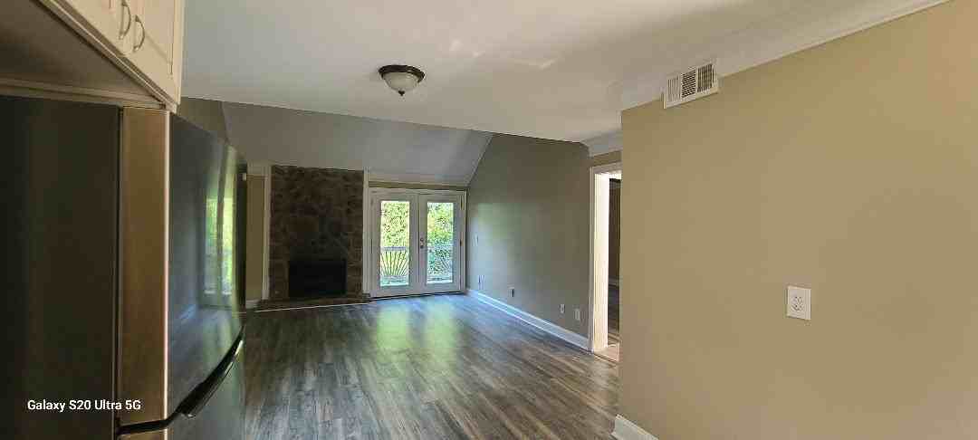 1048 Falling Water Dr Se #MAIN - Photo 2 of 16