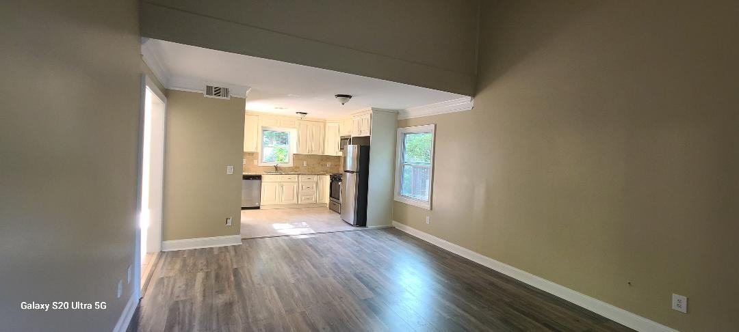 1048 Falling Water Dr Se #MAIN - Photo 3 of 16