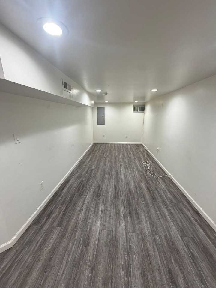 137 N Lindenwood St #NA - Photo 7 of 20