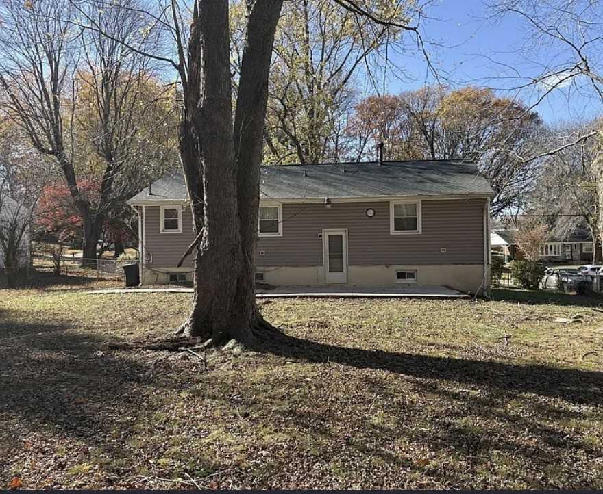 7910 Beechnut Rd #NA - Photo 7 of 17