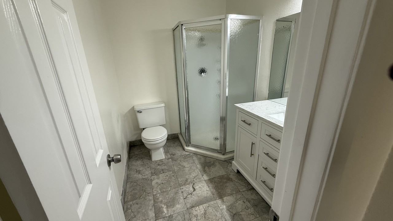 6516 Marquette St #D - Photo 5 of 10
