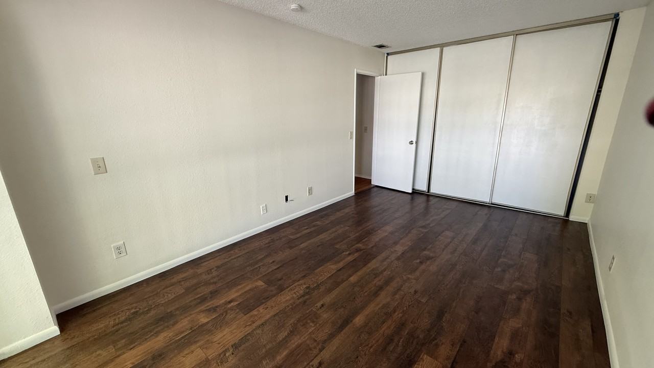 6516 Marquette St #D - Photo 7 of 10