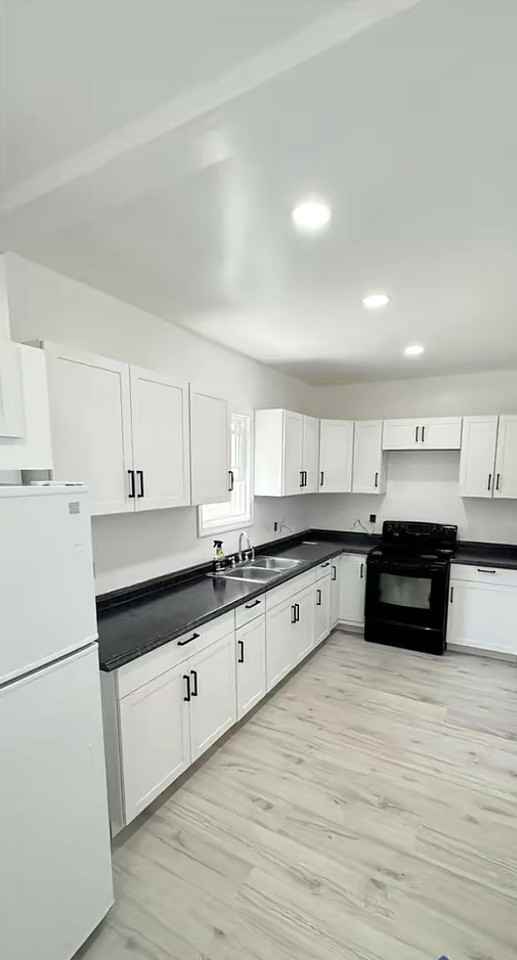 134 Briggs St #1 - Photo 2 of 9