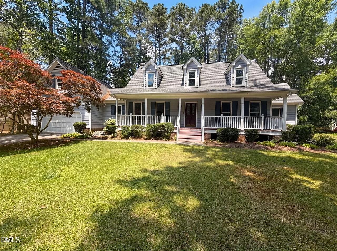 102 Carmel Court - Photo 4 of 10