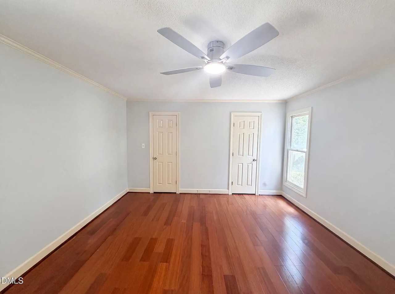 102 Carmel Court - Photo 7 of 10